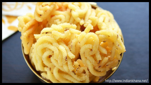 potato-murukku-sweets-collective